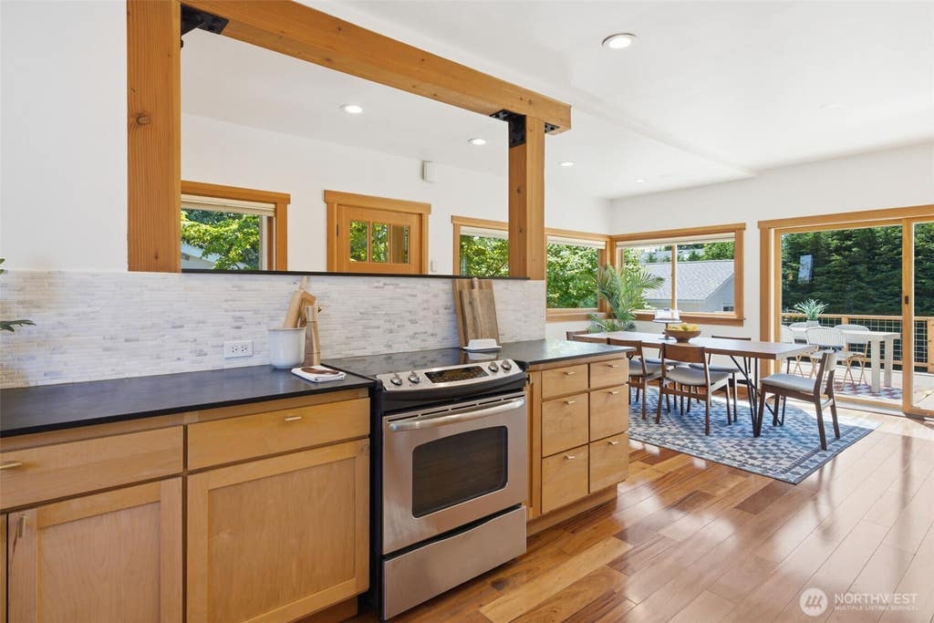 Photo of 4008 31st Avenue S, Seattle, WA 98108 (MLS # 2553592)