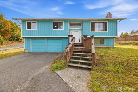 Photo of 1807 9th Street SW, Puyallup, WA 98371 (MLS # 2587007)