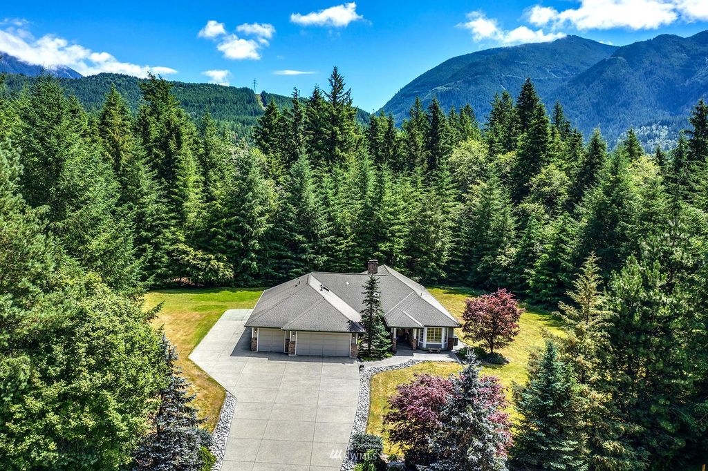 Photo of 46829 SE 154th Court, North Bend, WA 98045 (MLS # 1974778)