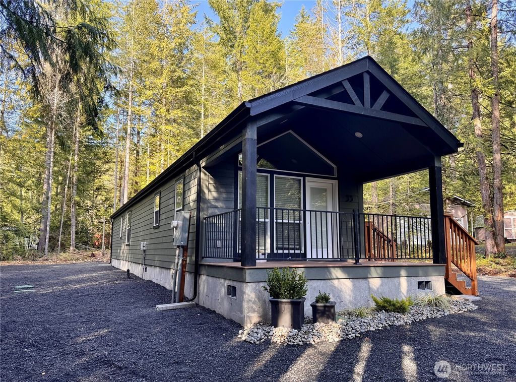 Photo of 33 N Mount Washington Place, Hoodsport, WA 98548 (MLS # 2496389)