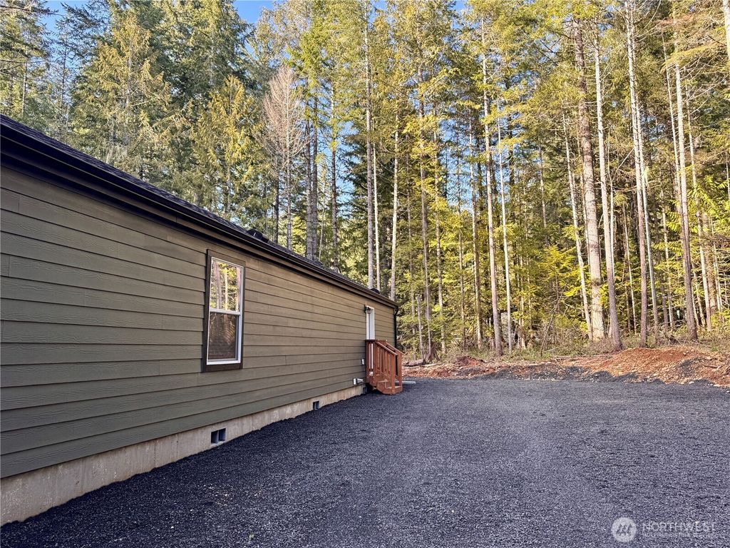 Photo of 33 N Mount Washington Place, Hoodsport, WA 98548 (MLS # 2496389)