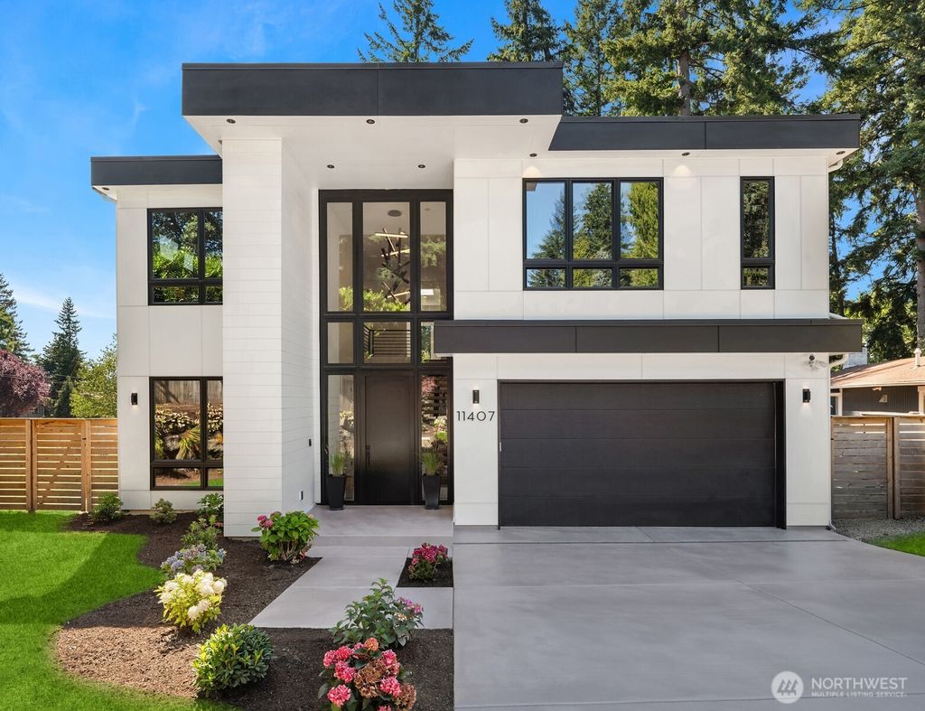 Photo of 11407 NE 103rd Place, Kirkland, WA 98033 (MLS # 2413562)