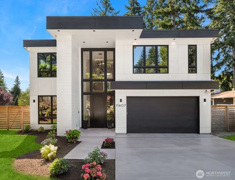 Photo of 11407 NE 103rd Place, Kirkland, WA 98033 (MLS # 2413562)