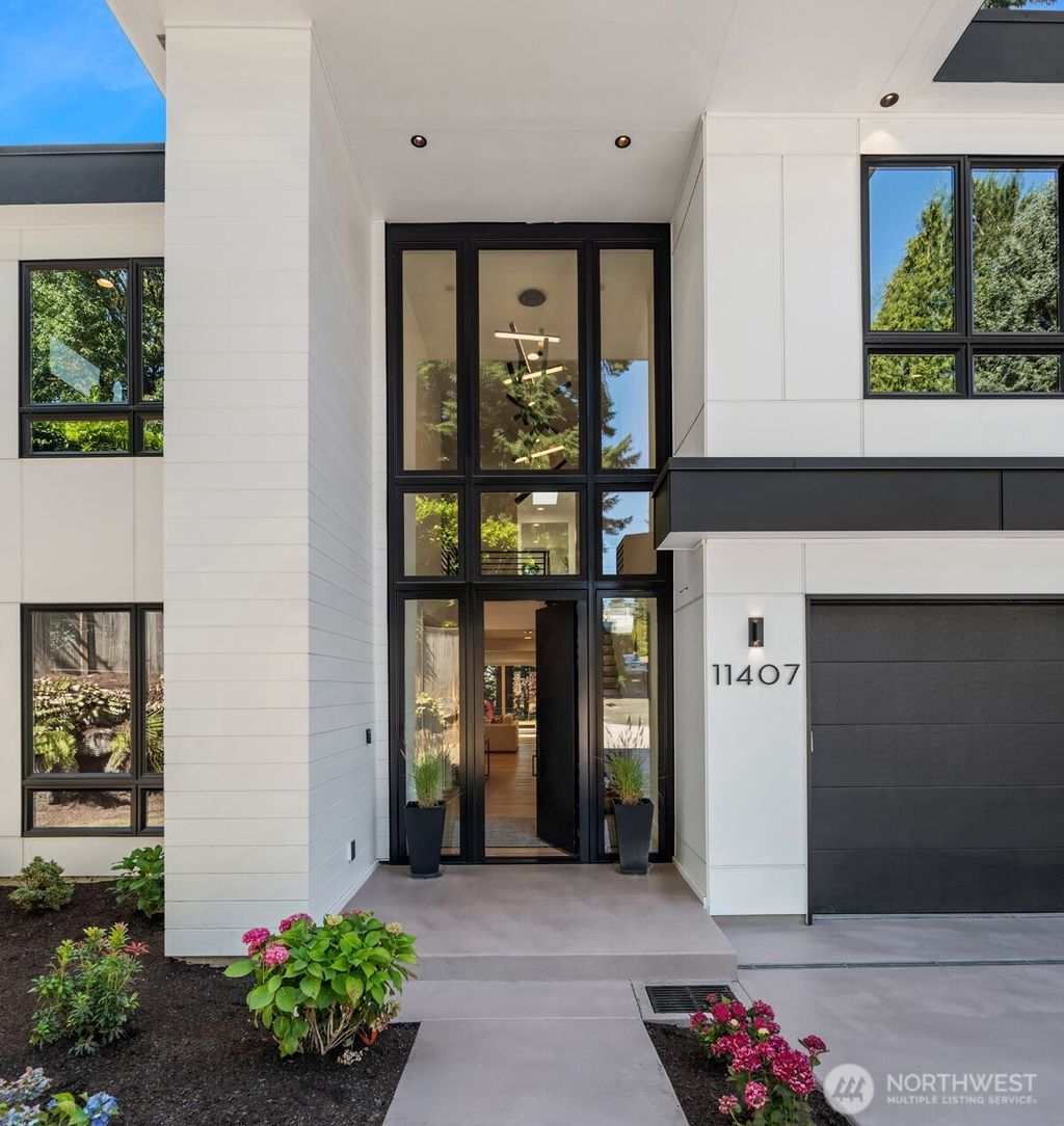 Photo of 11407 NE 103rd Place, Kirkland, WA 98033 (MLS # 2413562)
