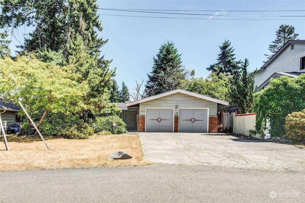 Photo of 14530 Burke Avenue N, Shoreline, WA 98133 (MLS # 2144513)