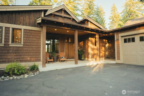 Photo of 331 Lane Black Nugget LN, Cle Elum, WA 98922 (MLS # 2560582)