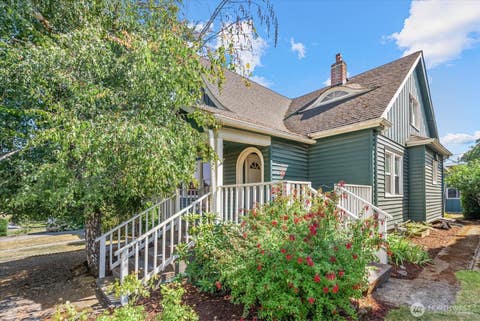 Photo of 236 S 55th Street, Tacoma, WA 98408 (MLS # 2571624)