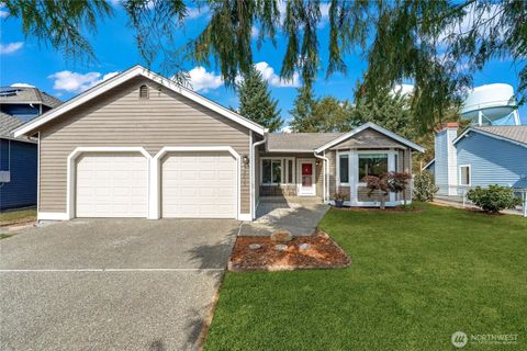 Photo of 12714 SE 253rd Court, Kent, WA 98030 (MLS # 2442586)