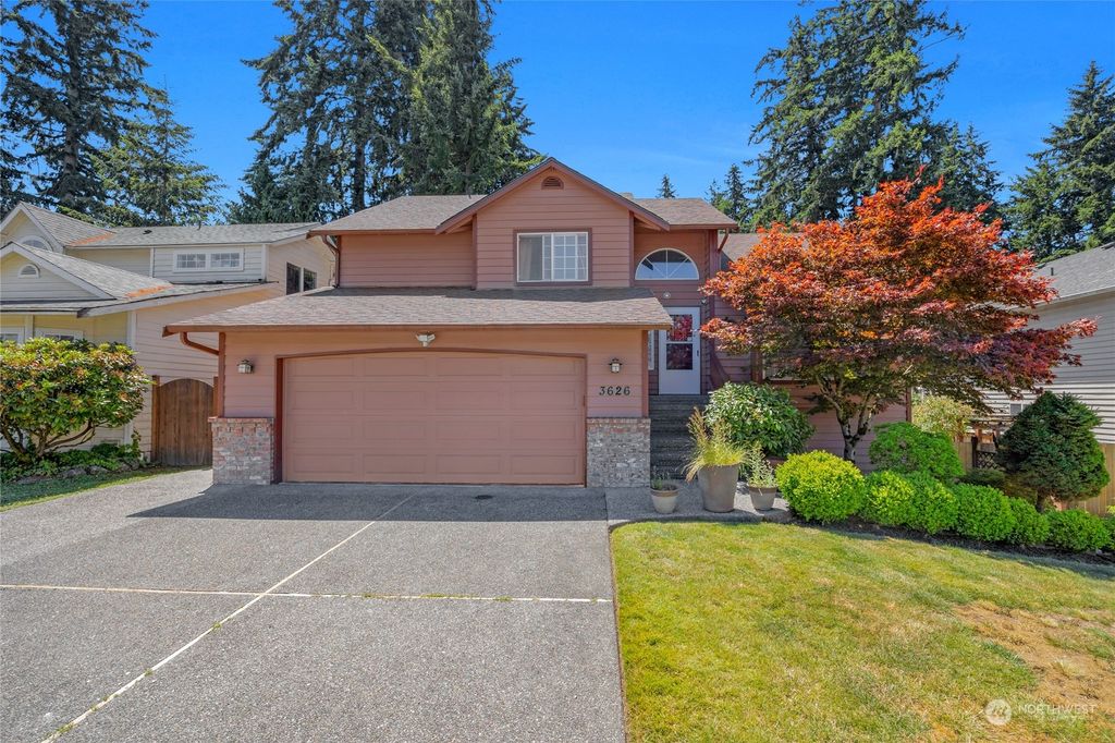 Photo of 3626 138th Street SW, Lynnwood, WA 98087 (MLS # 2257812)