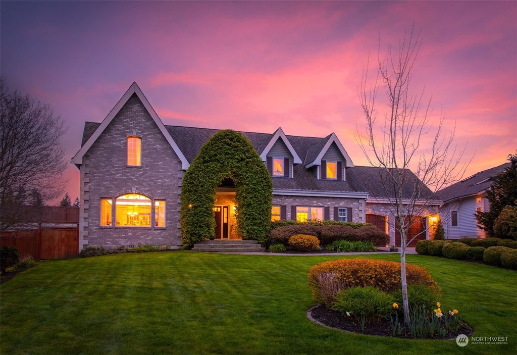 Photo of 123 Stone Ridge Drive, Snohomish, WA 98290 (MLS # 2212933)