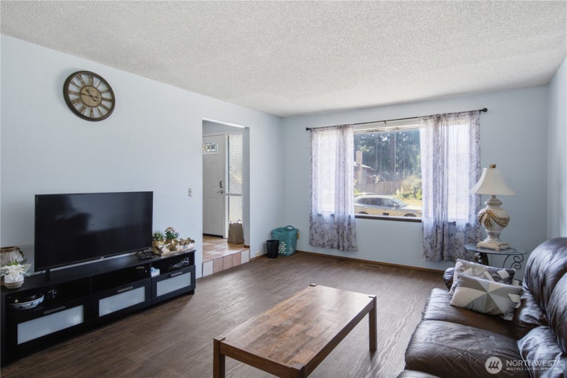 3706 S 255th Place