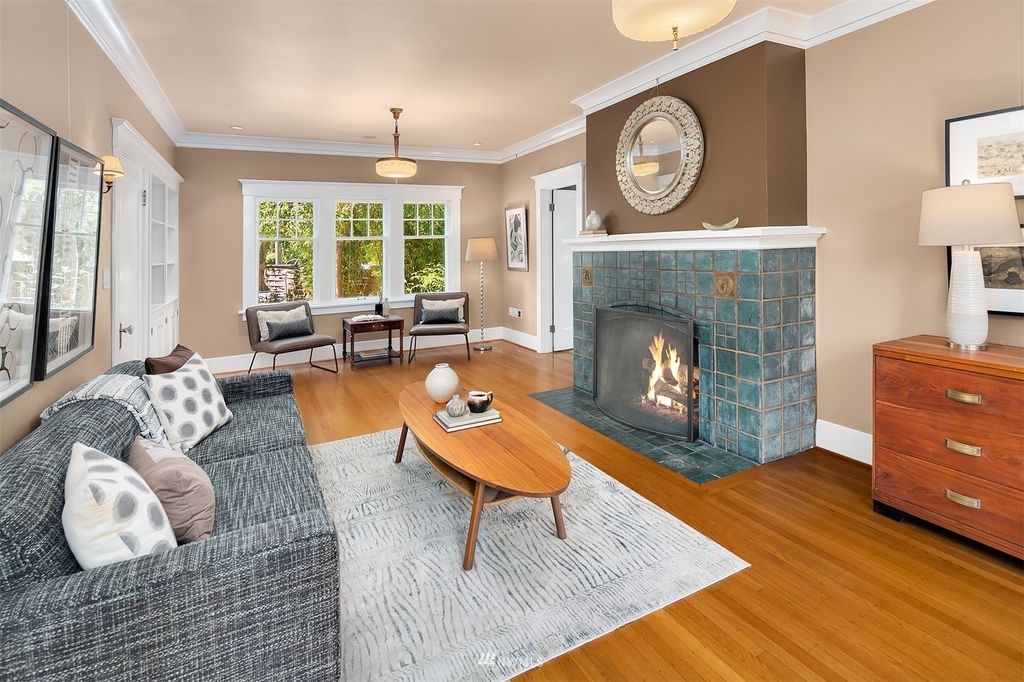 Photo of 1603 NE Ravenna Boulevard, Seattle, WA 98105 (MLS # 1976447)