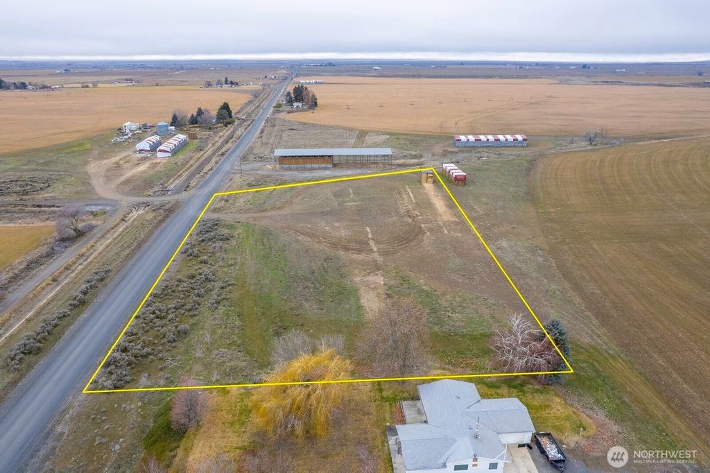 Photo of 0 12 Road NE, Moses Lake, WA 98837 (MLS # 2486737)