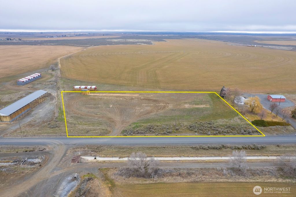 Photo of 0 12 Road NE, Moses Lake, WA 98837 (MLS # 2486737)