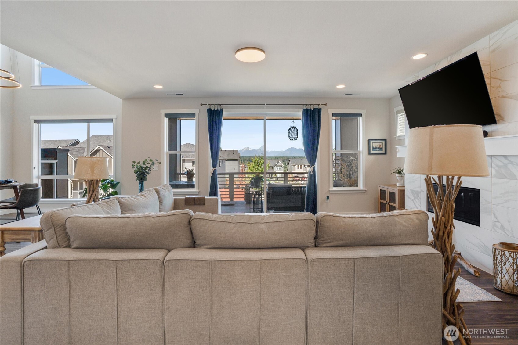 1940 NW Rustling Fir Lane