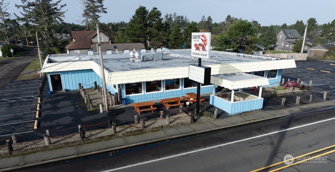 1917 Pacific Avenue S