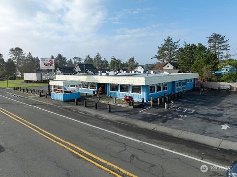 1917 Pacific Avenue S Long Beach WA 98631