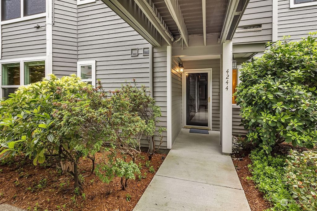 Photo of 4244 220th Place SE #1097, Issaquah, WA 98029 (MLS # 2068208)