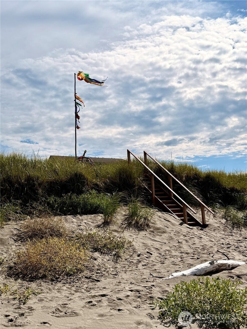 1317 Ocean Shores Boulevard SW 2