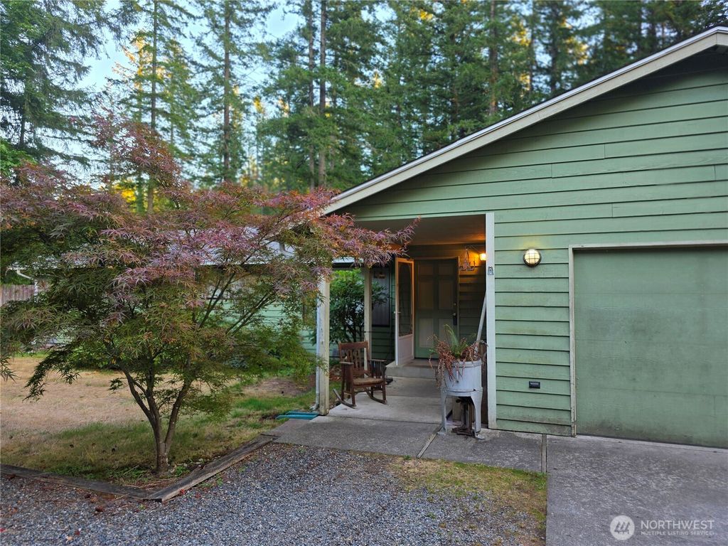 Photo of 28227 303rd Ave SE Avenue SE, Ravensdale, WA 98051 (MLS # 2422739)