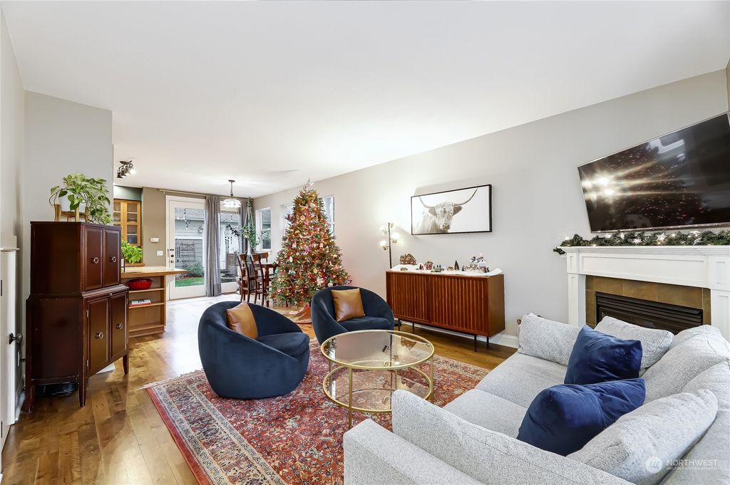 Photo of 3117 SW Raymond Street, Seattle, WA 98126 (MLS # 2021512)