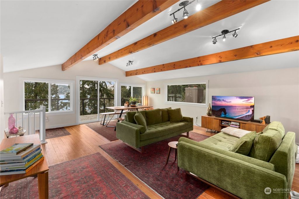 Photo of 13722 42nd Avenue NE, Seattle, WA 98125 (MLS # 2051825)