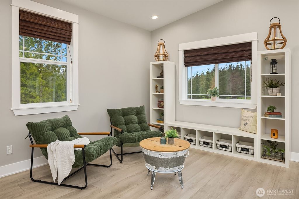 Photo of 6937 Lake Alice Road SE, Fall City, WA 98024 (MLS # 2501167)