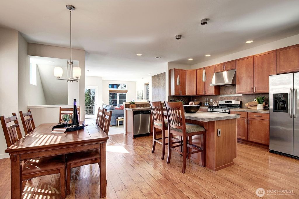 Photo of 1315 SW 159th Place, Lynnwood, WA 98087 (MLS # 2477633)