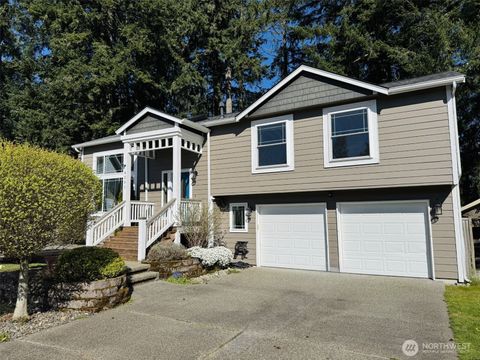 Photo of 4201 Arbor Court SE, Lacey, WA 98503 (MLS # 2460663)