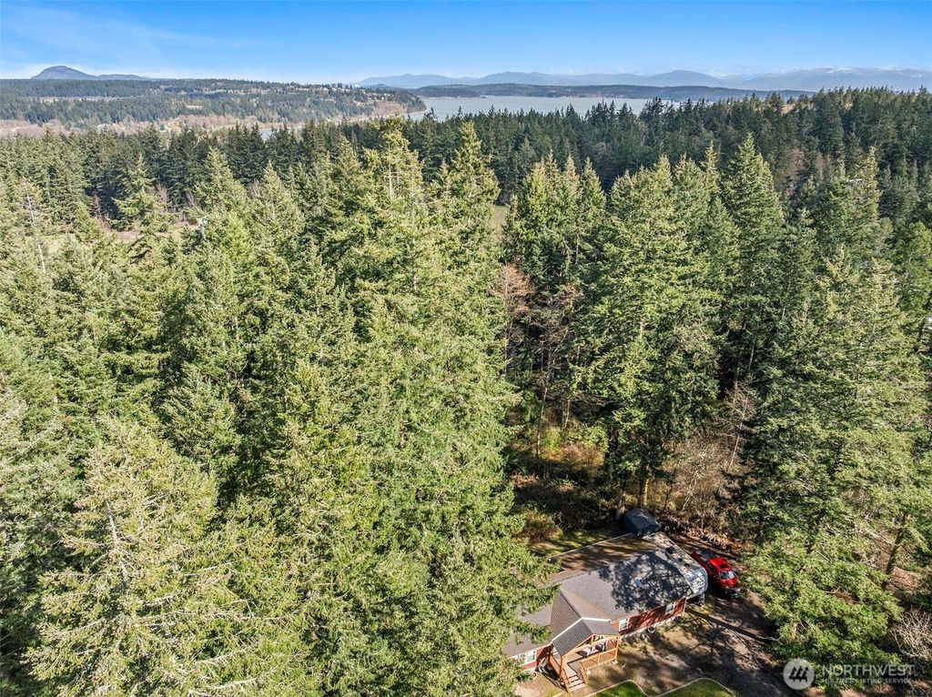 Photo of 371 Sunset Drive, Oak Harbor, WA 98277 (MLS # 2497801)