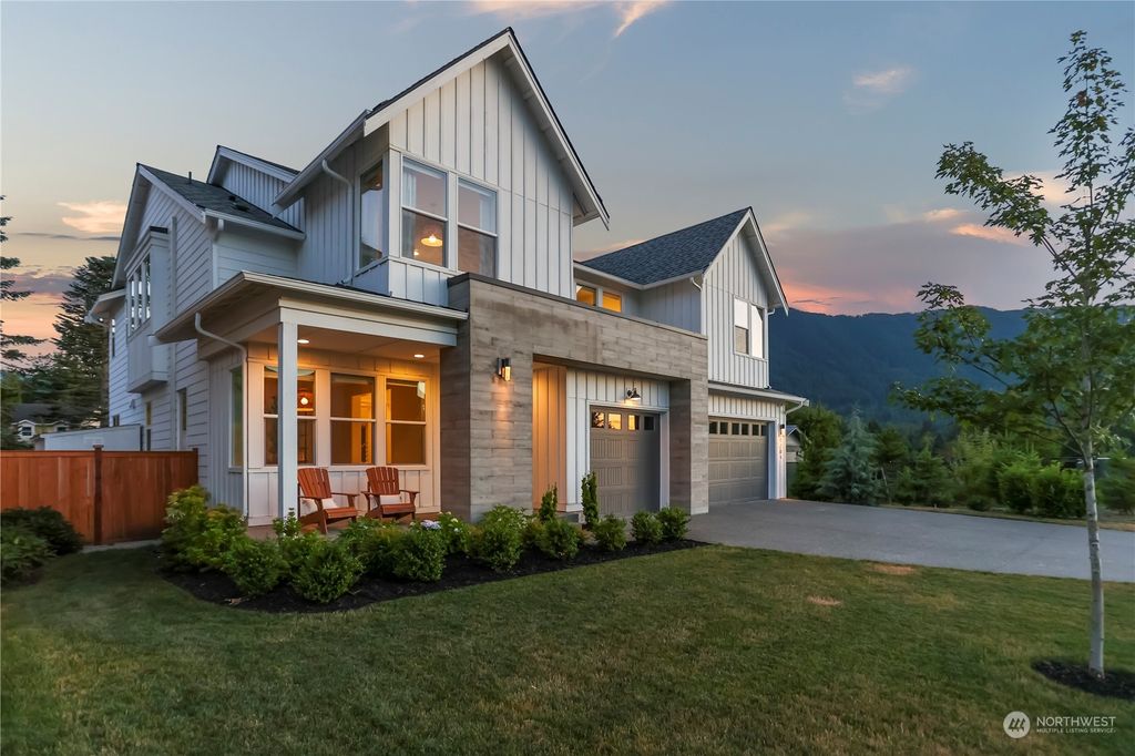 Photo of 1201 SE 16th Street, North Bend, WA 98045 (MLS # 2141454)