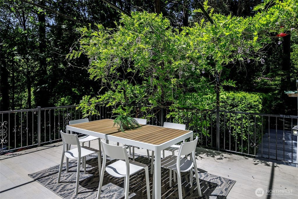 Photo of 3702 NE 180th Street, Lake Forest Park, WA 98155 (MLS # 2381631)