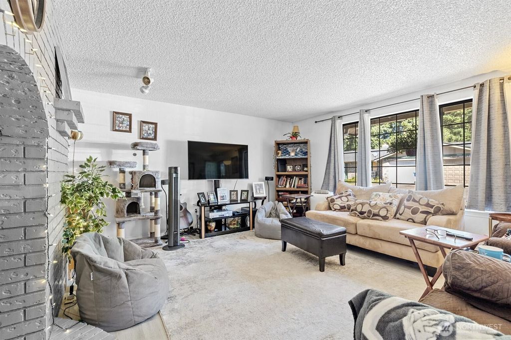 Photo of 15107 1510 15th Avenue E, Tacoma, WA 98445 (MLS # 2494900)