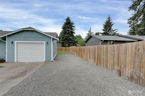 A home in Spanaway