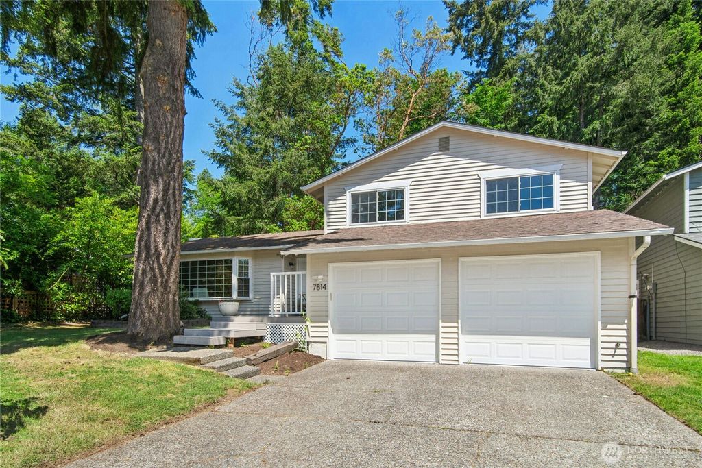 Photo of 7814 NE 135th Place, Kirkland, WA 98034 (MLS # 2531701)