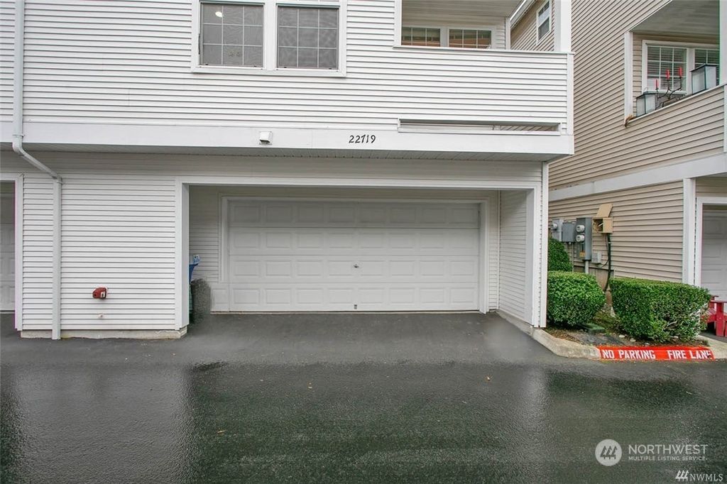 Photo of 22719 NE 5th Lane #88, Sammamish, WA 98704 (MLS # 2157546)