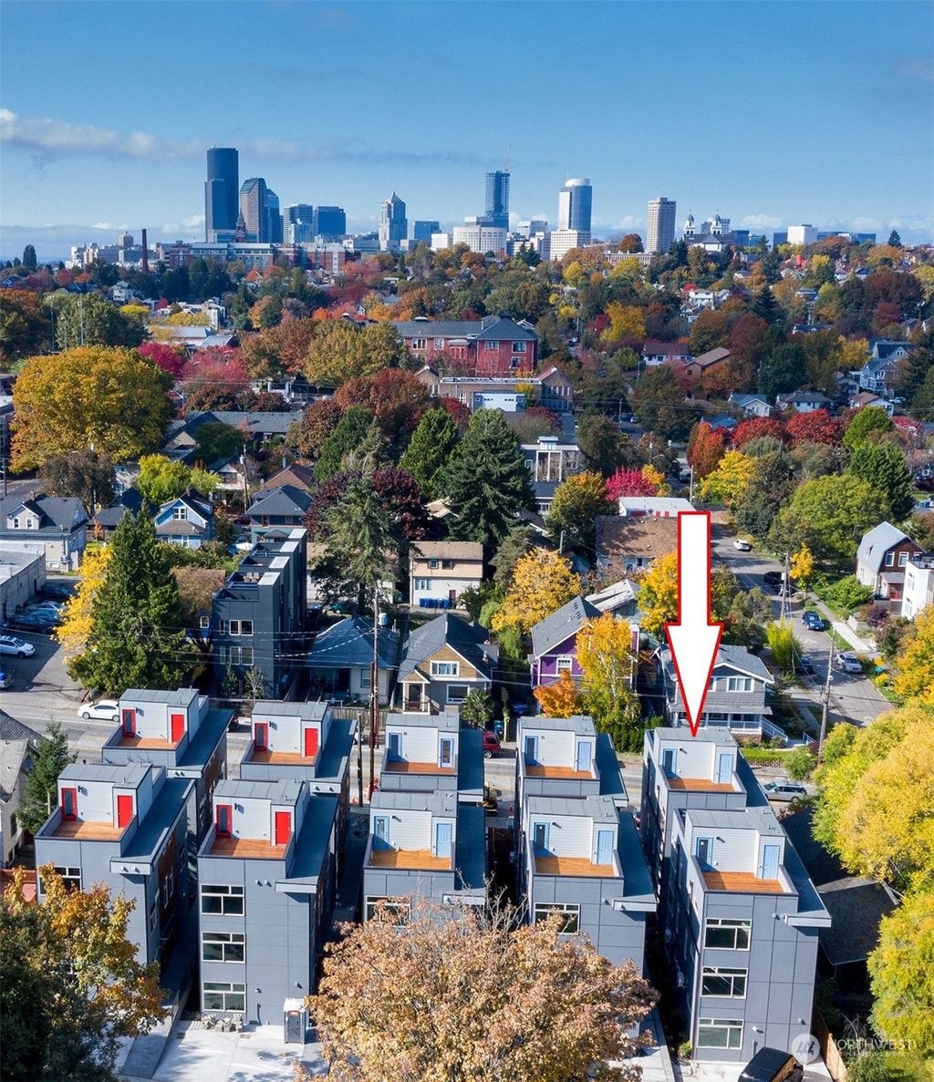 Photo of 726 Martin Luther King Jr Way #B, Seattle, WA 98122 (MLS # 2053798)