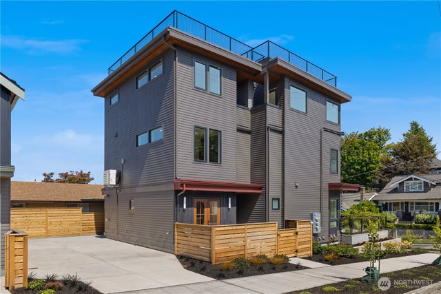 270 Fulton Street, Seattle
