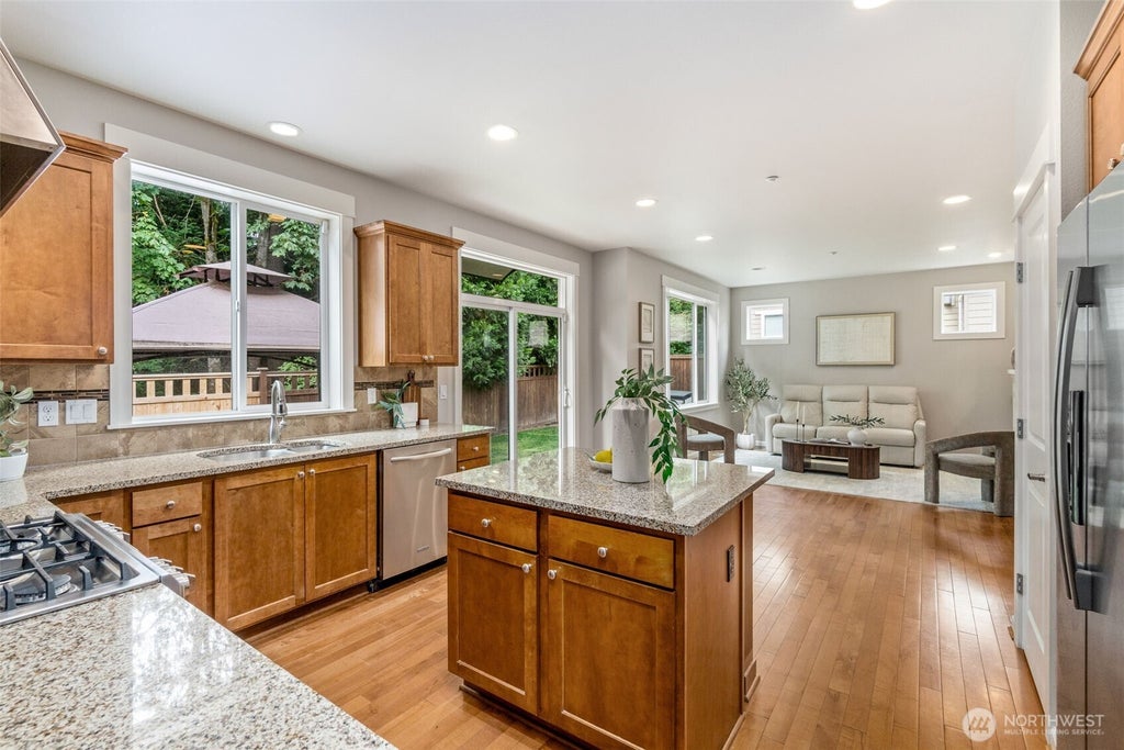 Photo of 17023 NE 120th Street, Redmond, WA 98052 (MLS # 2560392)