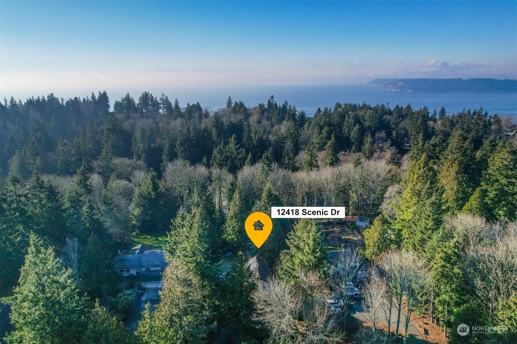 Photo of 12418 Scenic Drive, Edmonds, WA 98026 (MLS # 2329281)