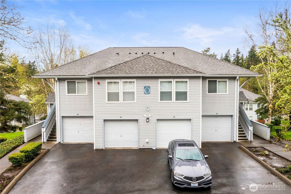 Photo of 33020 10th Avenue SW #O-201, Federal Way, WA 98023 (MLS # 2359646)
