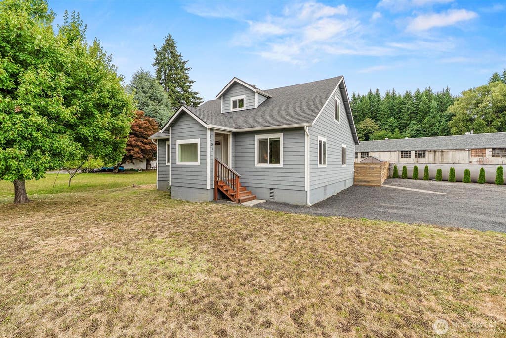 Photo of 1404 NW Kerron St ST, Winlock, WA 98596 (MLS # 2560041)