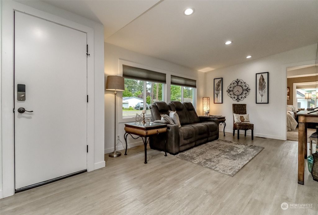 Photo of 36317 54th Avenue S, Auburn, WA 98001 (MLS # 2240378)