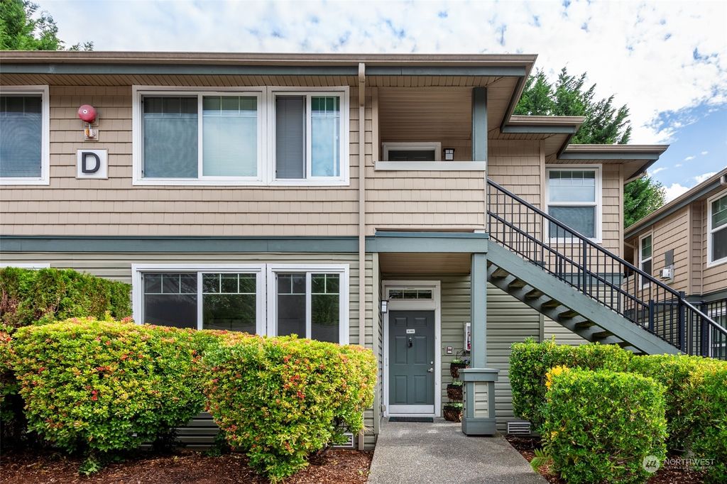 Photo of 1500 S 18th Street #D102, Renton, WA 98055 (MLS # 2185555)