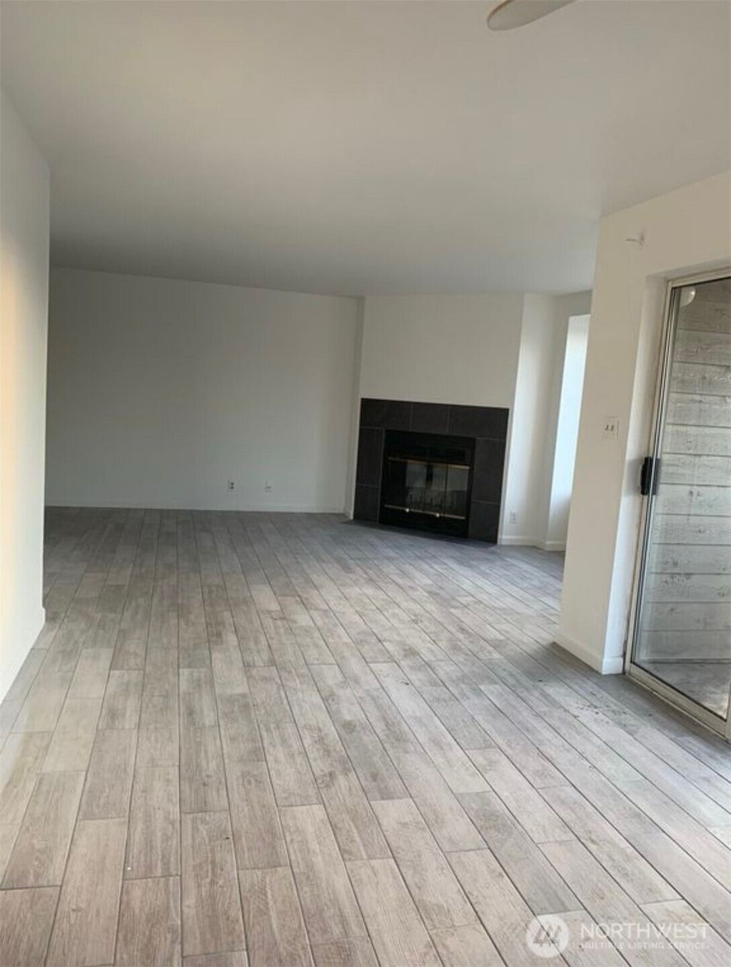 Photo of 21608 30th Avenue S, Des Moines, WA 98198 (MLS # 2349579)