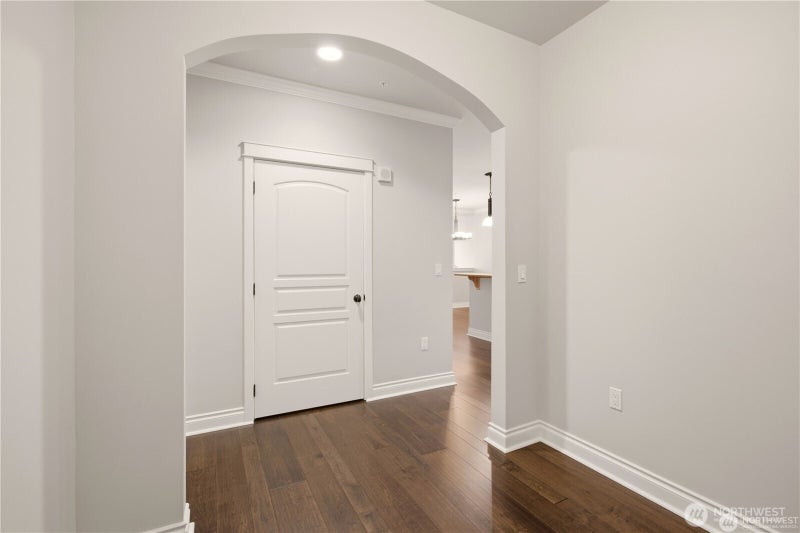 505 Broadway 704