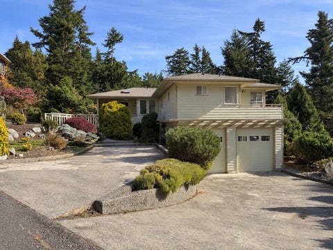 Photo of 692 Umpqua Place, La Conner, WA 98257 (MLS # 2595347)