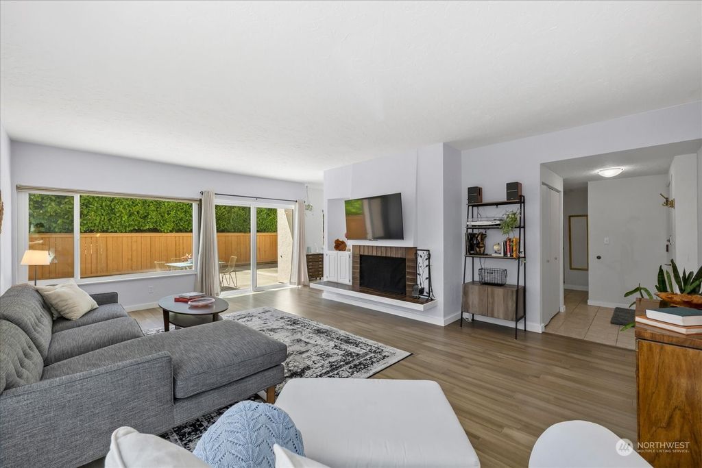 Photo of 5801 Phinney Avenue N #101, Seattle, WA 98103 (MLS # 2239442)