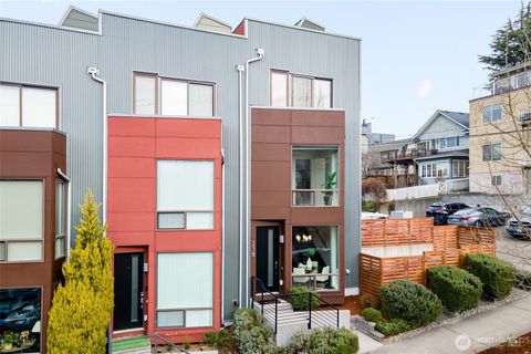 Photo of 258 E Roanoke Street, Seattle, WA 98102 (MLS # 2463242)