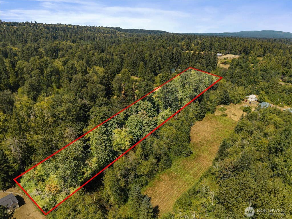 Photo of 908 140th Street NE, Marysville, WA 98271 (MLS # 2571842)